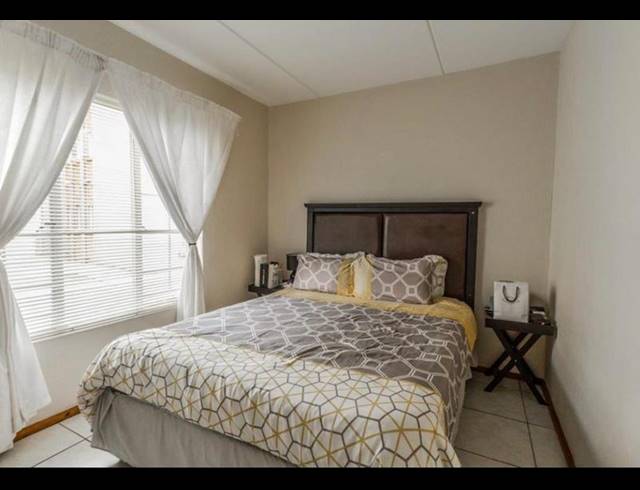 2 BEDROOM TOWNHOUSE FOR SALE IN RYNFIELD